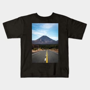 Road To Mount Doom - Taranaki in New Zealand Kids T-Shirt